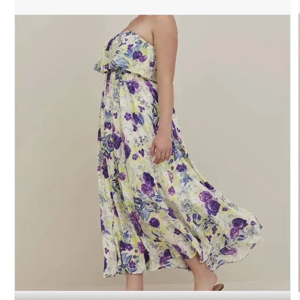 Torrid Maxi dress. Size 4X. Purple flowers.